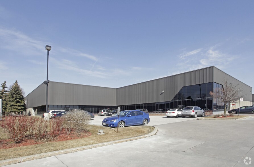More Photos Of 6601 Goreway Dr, Mississauga Warehouse For Lease