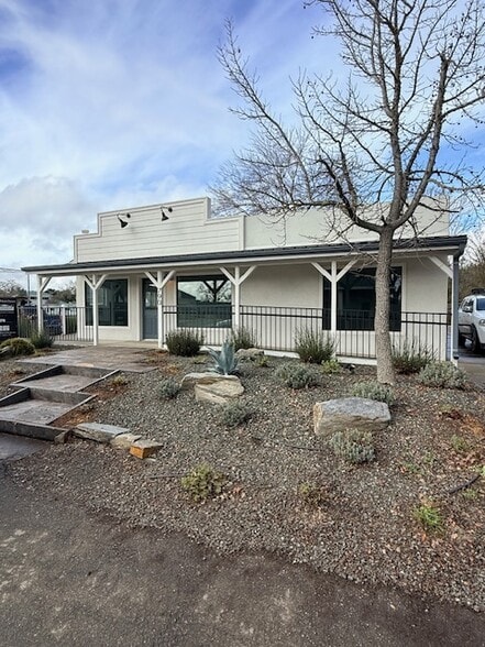 More Photos Of 790 S Main St, Templeton Loft Creative Space For Lease
