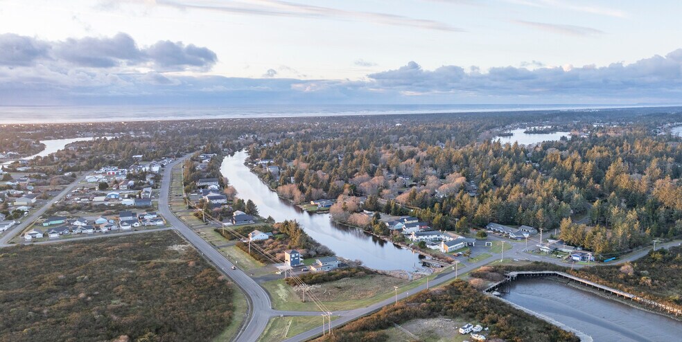 More Photos Of 1031 Discovery Ave SE, Ocean Shores Apartments For Sale