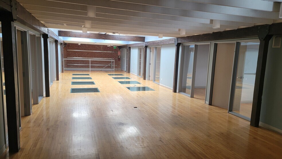 More Photos Of 4716 Vineland Ave, North Hollywood Loft Creative Space For Lease