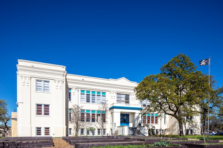 More Photos Of 3908 Avenue B, Austin Office For Lease