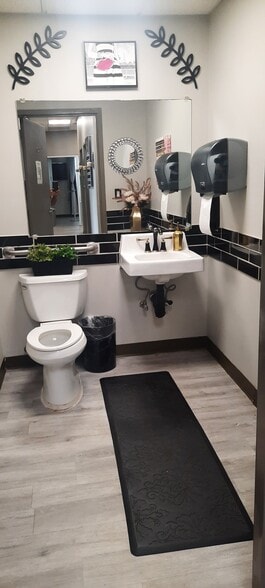 More Photos Of 499 Arrowhead Blvd, Jonesboro Medical For Sale