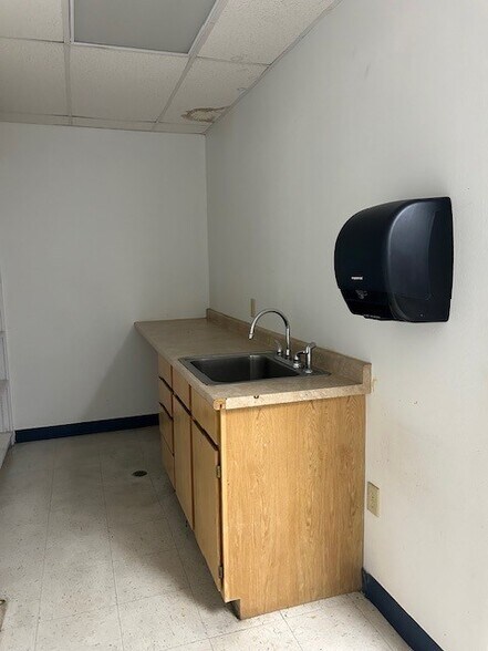 More Photos Of 1754-1774 Texas St, Natchitoches Office For Lease