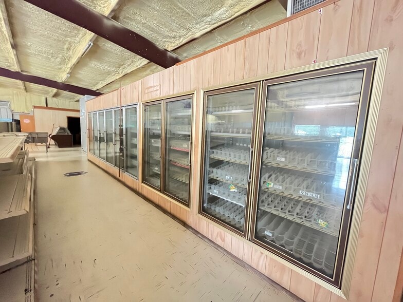 More Photos Of 7015 Highway 82, Tahlequah Convenience Store For Sale