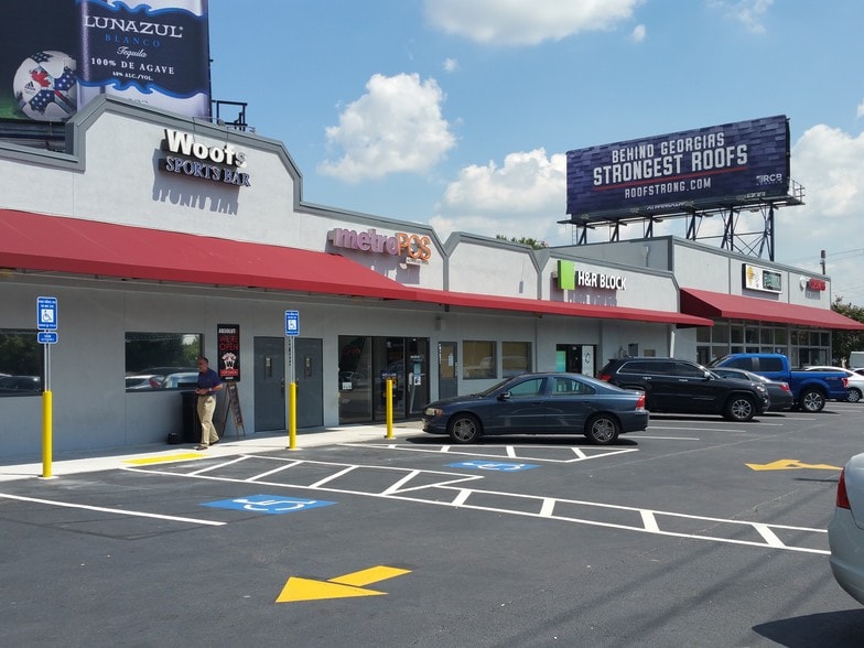 More Photos Of 2423 Piedmont Rd NE, Atlanta Unknown For Lease