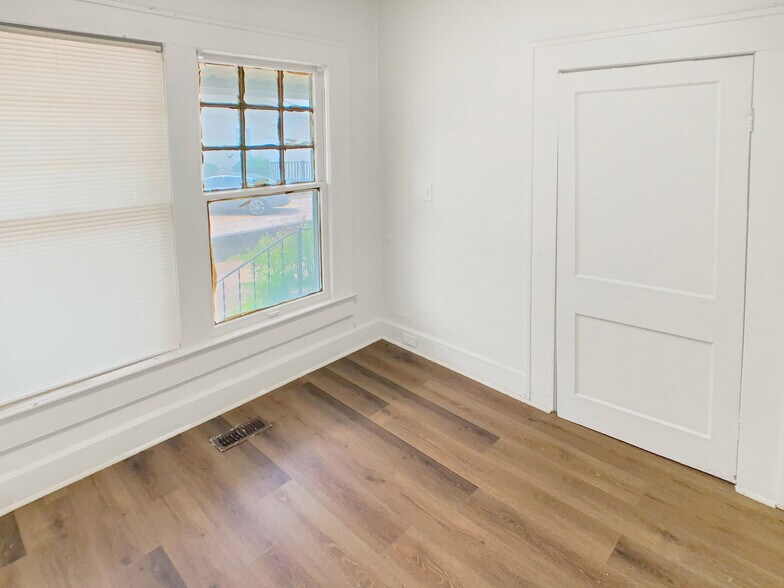 More Photos Of 2415 13th St, Tuscaloosa Office For Lease