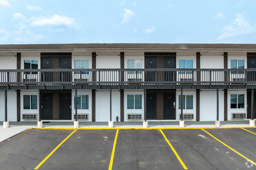 More Photos Of 1305 Washington Ave, Bay City Apartments For Sale