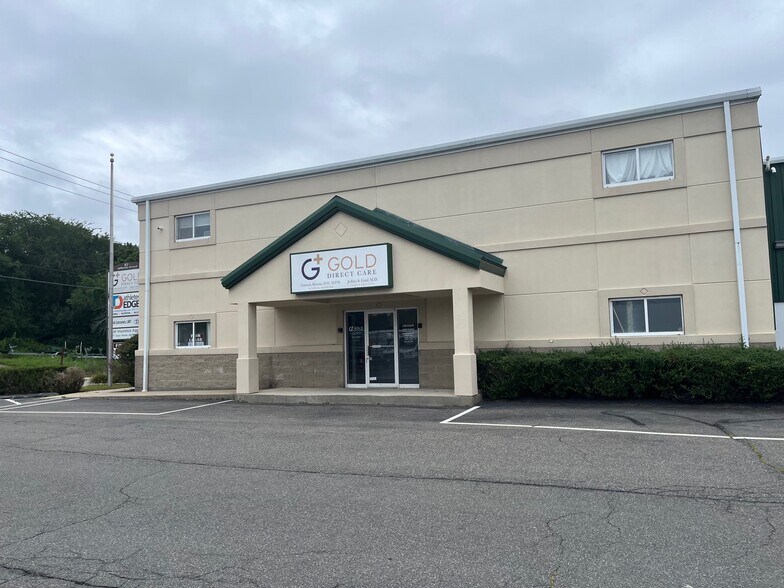 Primary Photo Of 63 1/2 Jefferson Ave, Salem Office For Lease