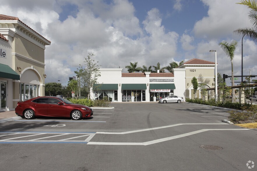 More Photos Of 1011-1021 W Hallandale Beach Blvd, Hallandale Unknown For Lease