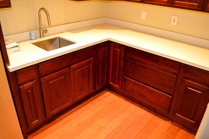 More Photos Of 460 E 1000 N, North Salt Lake Office Residential For Lease