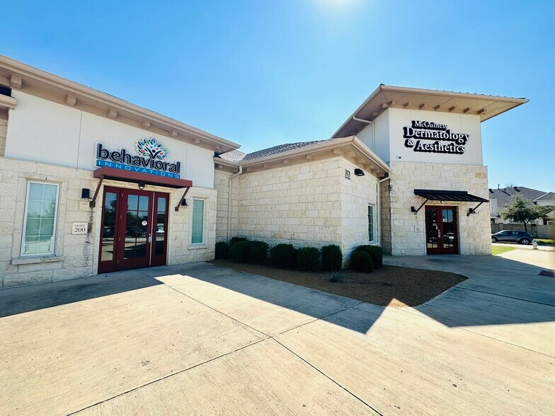 Primary Photo Of 152 Brand Rd, Murphy Medical For Lease