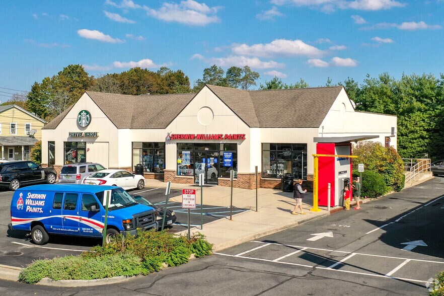 More Photos Of 206-214 Glen Cove Ave, Glen Cove Freestanding For Lease