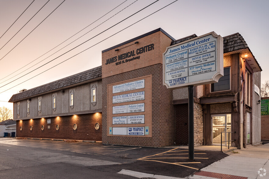 Primary Photo Of 1835 N 19th Ave, Melrose Park Medical For Lease