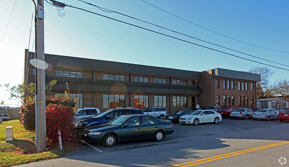More Photos Of 2627 Grandview Ave, Nashville Warehouse For Lease