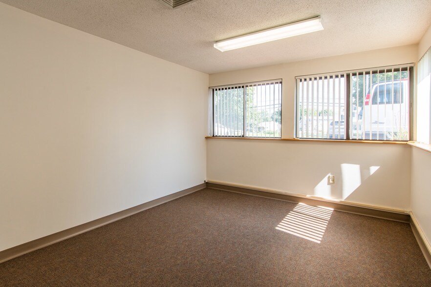 More Photos Of 155 Main Dunstable Rd, Nashua Medical For Lease