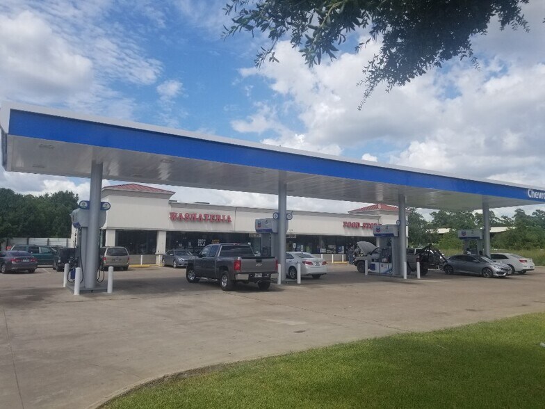 More Photos Of 5175 Little York Rd, Houston Service Station For Sale