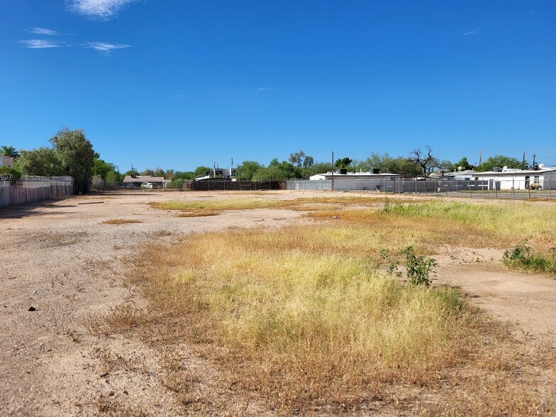 More Photos Of 340 E Prince Rd, Tucson Land For Lease