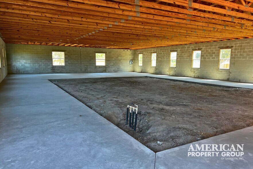 More Photos Of 1449 S Tamiami Trl, Osprey Office For Sale