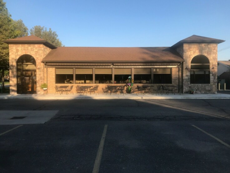 More Photos Of 8200 Macomb St, Grosse Ile Restaurant For Sale