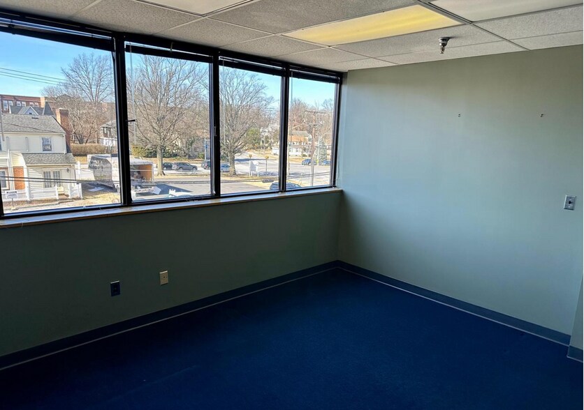 More Photos Of 606 Baltimore Ave, Towson Medical For Lease
