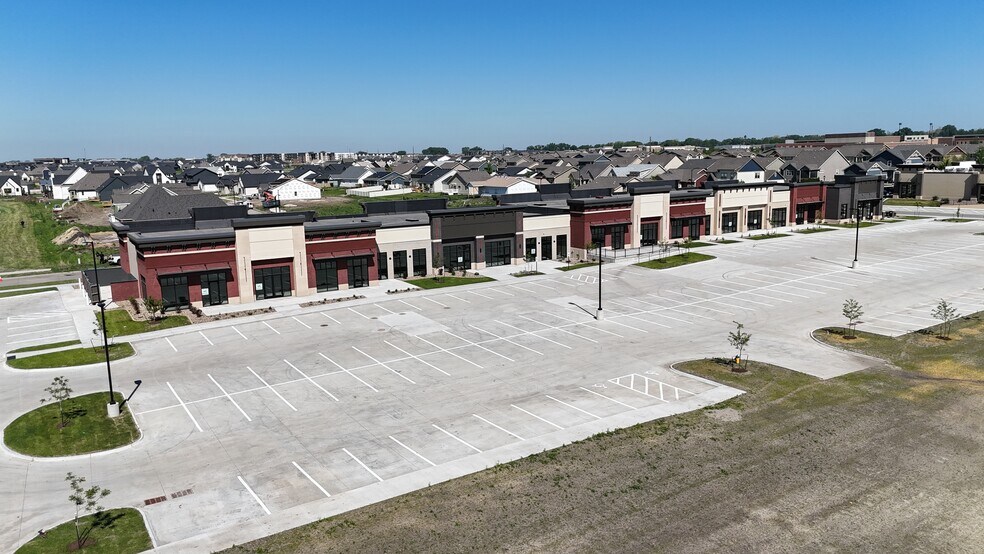 More Photos Of 1630 S Ankeny Blvd, Ankeny General Retail For Lease