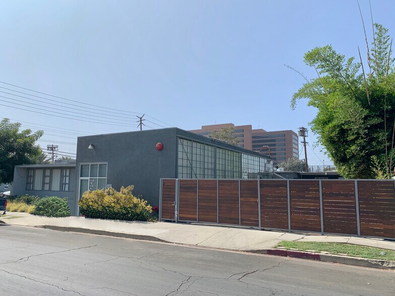 More Photos Of 11751 Mississippi, Los Angeles Office For Lease