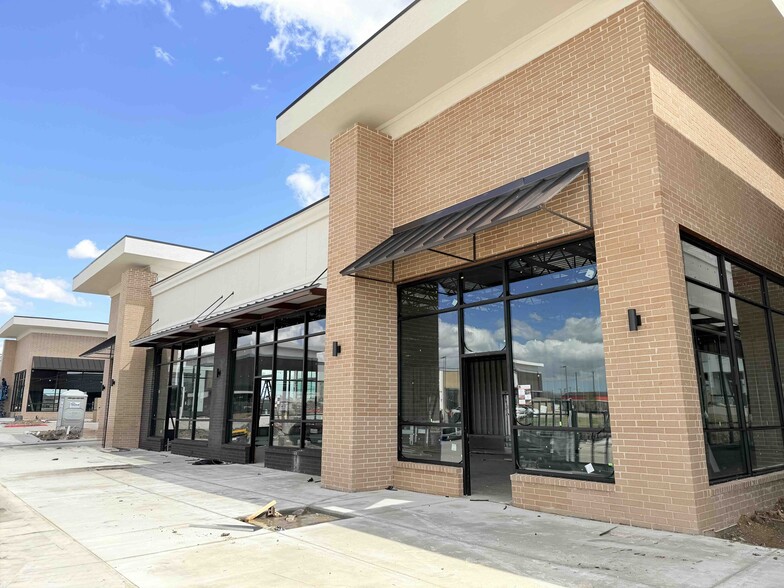 More Photos Of 12983 Main st, Frisco Storefront Retail Residential For Lease