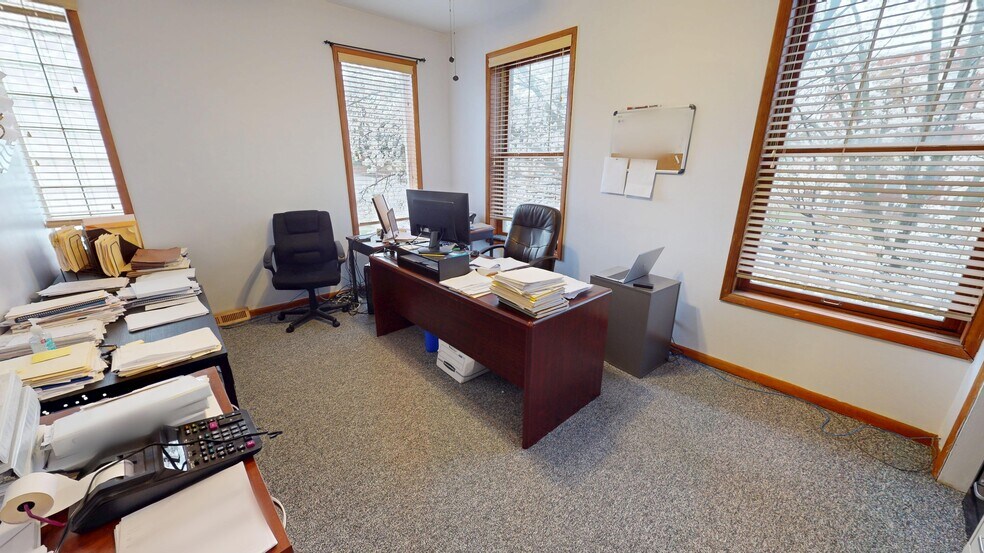 More Photos Of 1368 McCausland Ave, Saint Louis Office For Sale