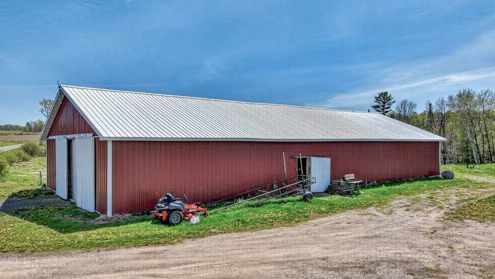 More Photos Of 16061 296th St, Cornell General Retail For Sale