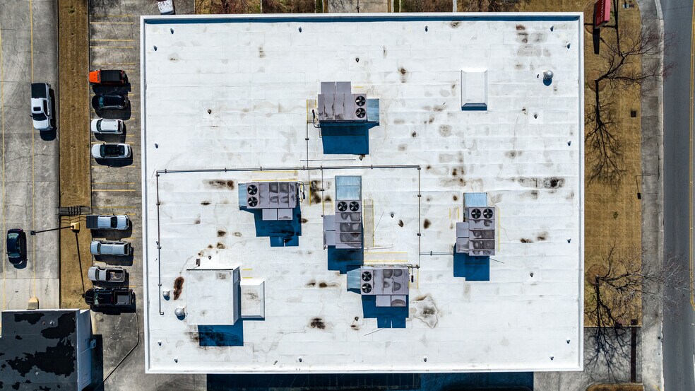 More Photos Of 701 Broad St, Rome Office For Sale