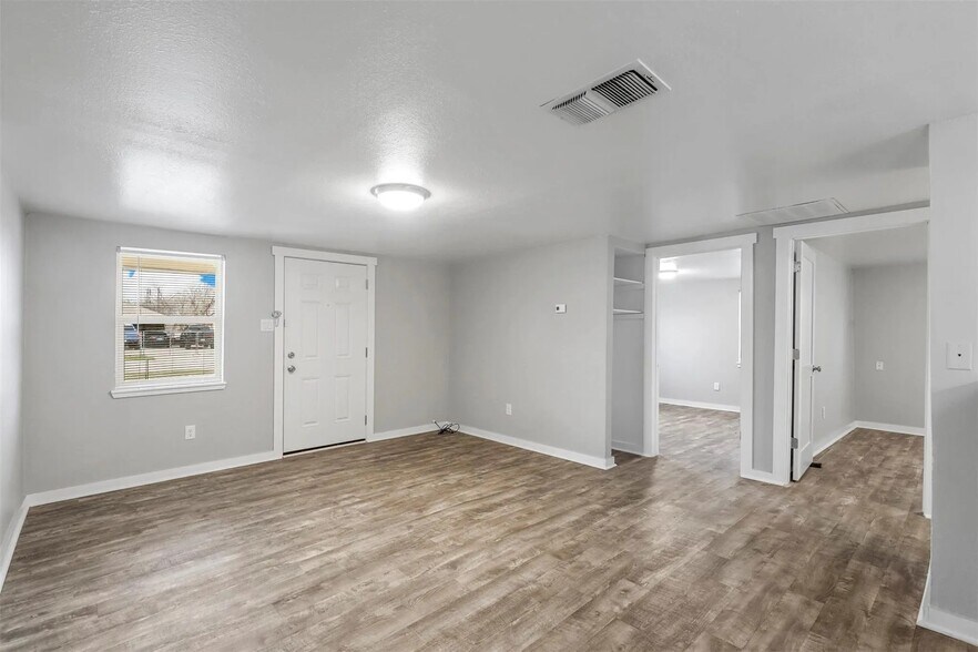 More Photos Of 6017 Wj Boaz Rd, Fort Worth Apartments For Sale