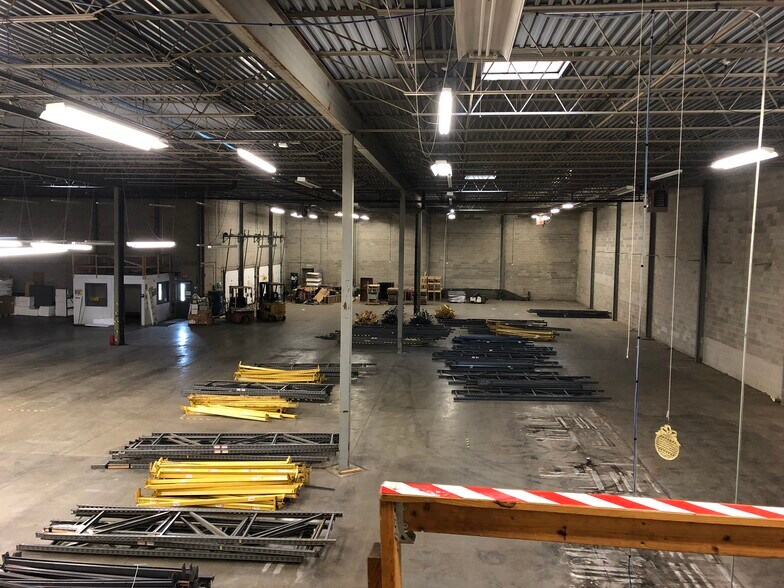 More Photos Of 3127 SW 61st St, Des Moines Warehouse For Lease