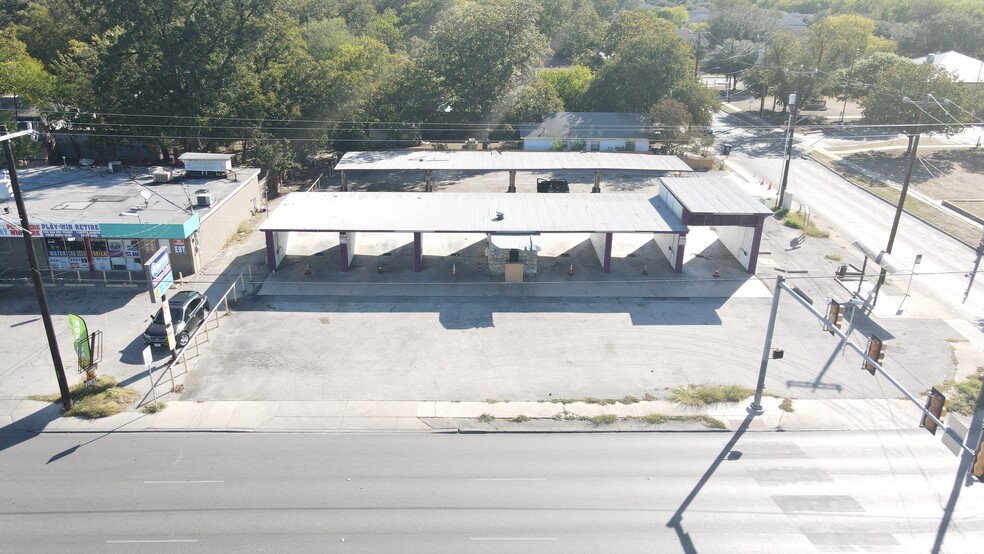 Primary Photo Of 534 S General McMullen Dr, San Antonio Carwash For Sale