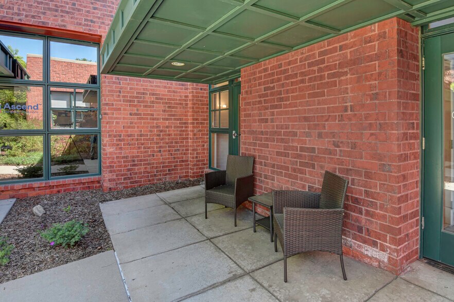 More Photos Of 88 Inverness Cir E, Englewood Office For Sale