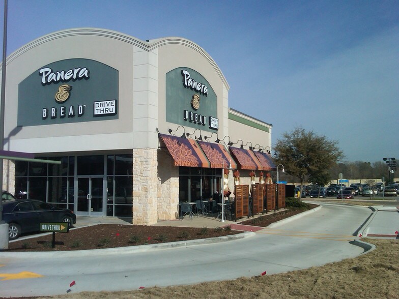 More Photos Of 1804-1836 Precinct Line Rd, Hurst General Retail For Sale