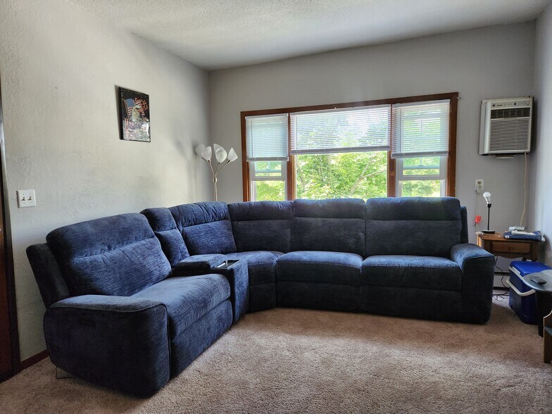 More Photos Of 30 Baker St W, Saint Paul Multifamily For Sale