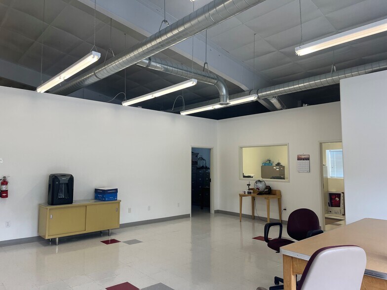 More Photos Of 324 N Jackson St, Moscow Research And Development For Sale