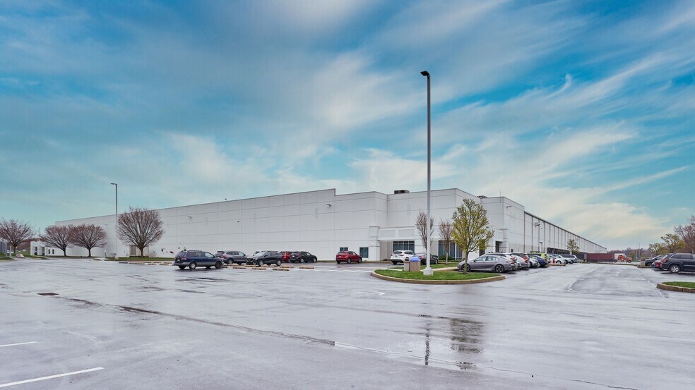 More Photos Of 100 Quality Cir, Harrisburg Distribution For Lease