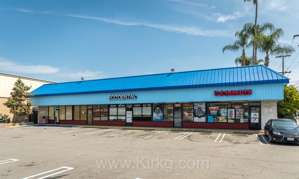 More Photos Of 17326 Pioneer Blvd, Artesia Freestanding For Sale