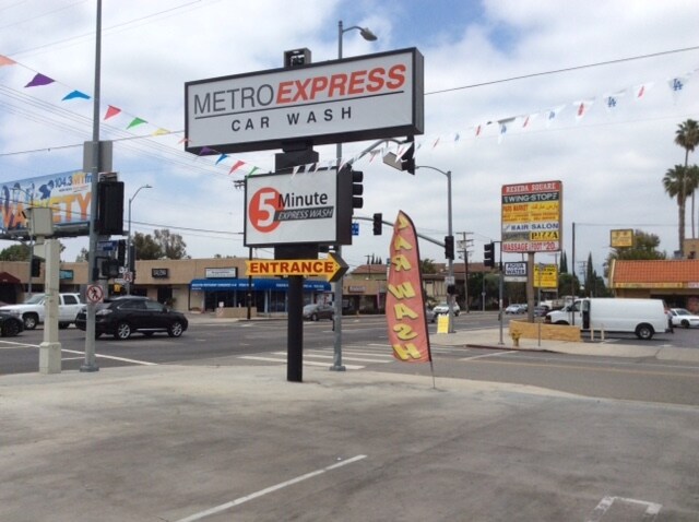 More Photos Of 6066 Reseda Blvd, Tarzana Carwash For Sale