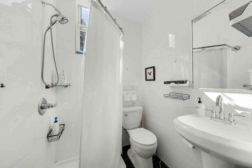 More Photos Of 453 Pavonia Ave, Jersey City Apartments For Sale