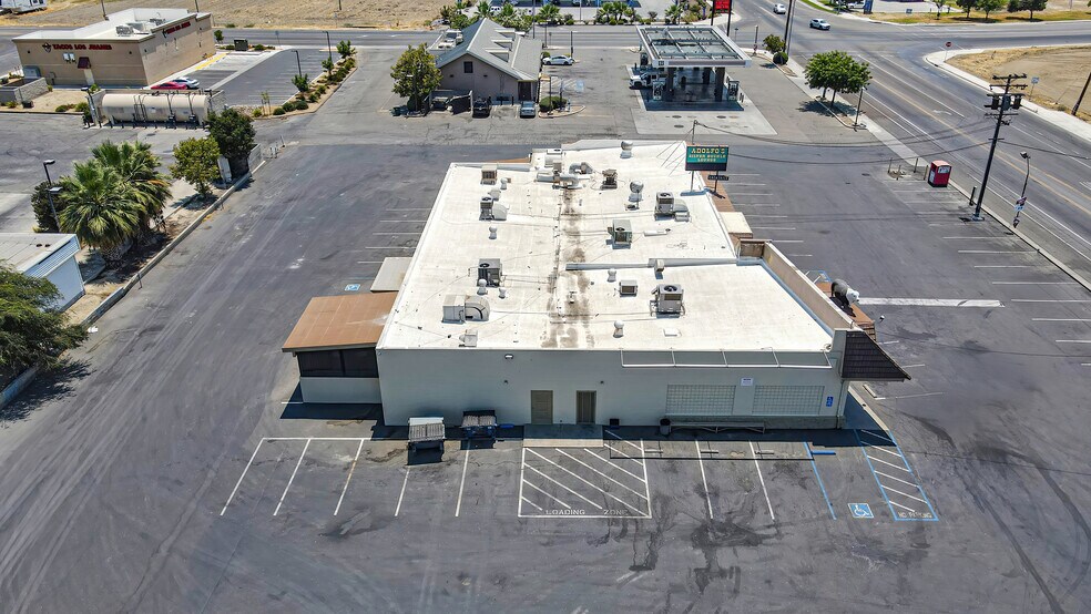 More Photos Of 44 N 19 1/2 Ave, Lemoore Restaurant For Sale