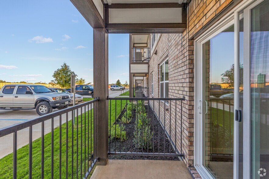 More Photos Of 7149 Trail Lake Dr, Fort Worth Apartments For Sale