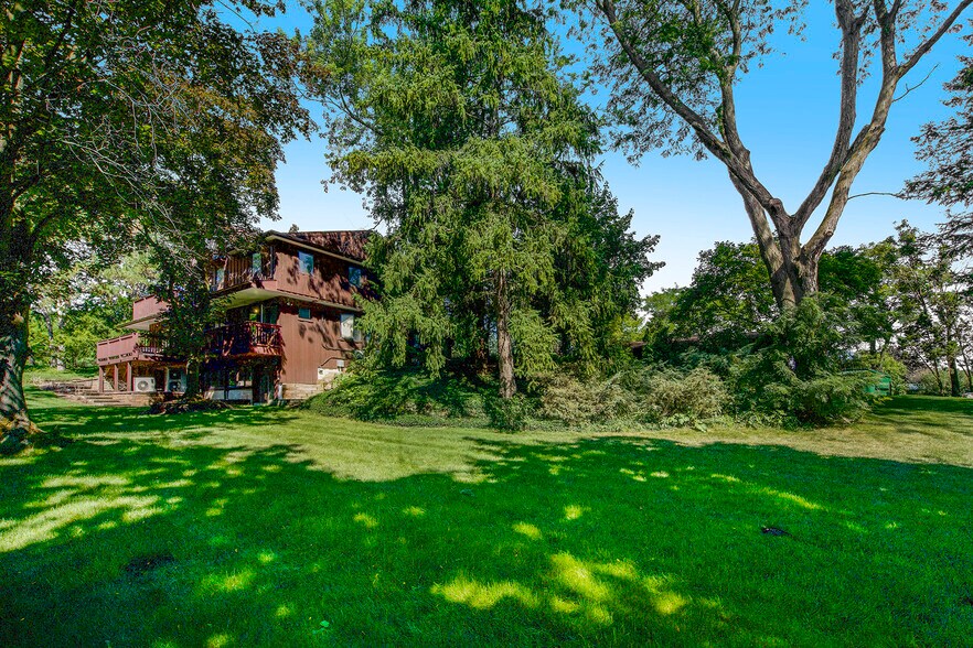 More Photos Of 1241 S Maple Rd, Ann Arbor Office For Sale