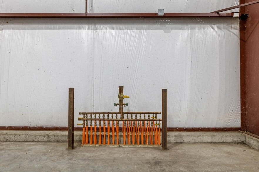 More Photos Of 2708 30th Ave NE, Minot Manufacturing For Sale