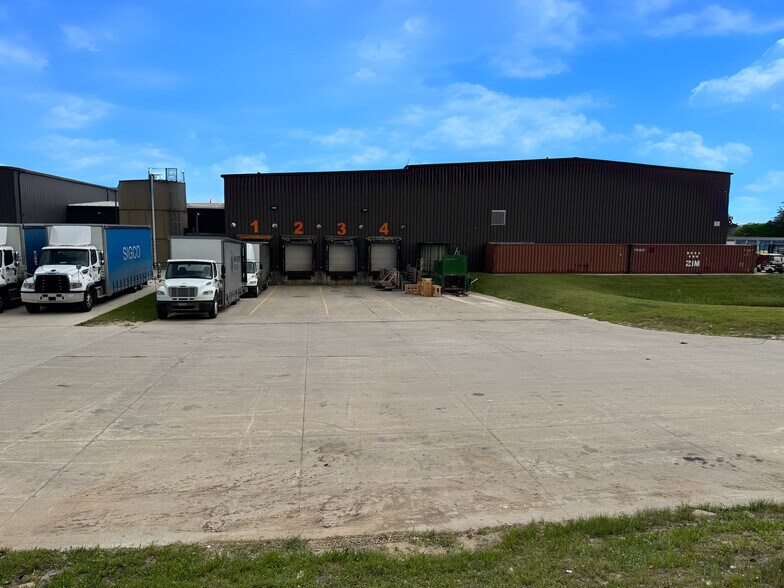 More Photos Of 100 Transfer Dr, Highland Township Warehouse For Sale