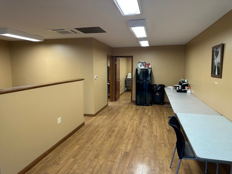 More Photos Of 50 E Woodhaven Dr, White Haven Office For Sale