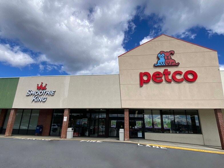 More Photos Of 711-756 Upper Glen St, Queensbury Unknown For Lease