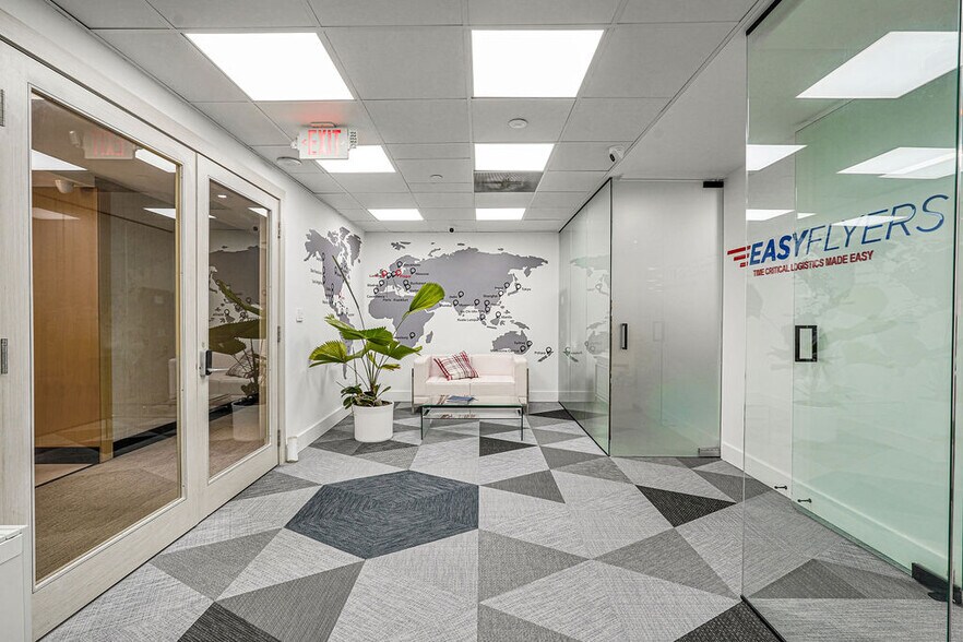 More Photos Of 1110 Brickell Ave, Miami Office For Sale