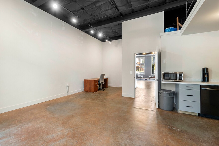 More Photos Of 2805-2817 NE Martin Luther King Blvd, Portland Apartments For Lease